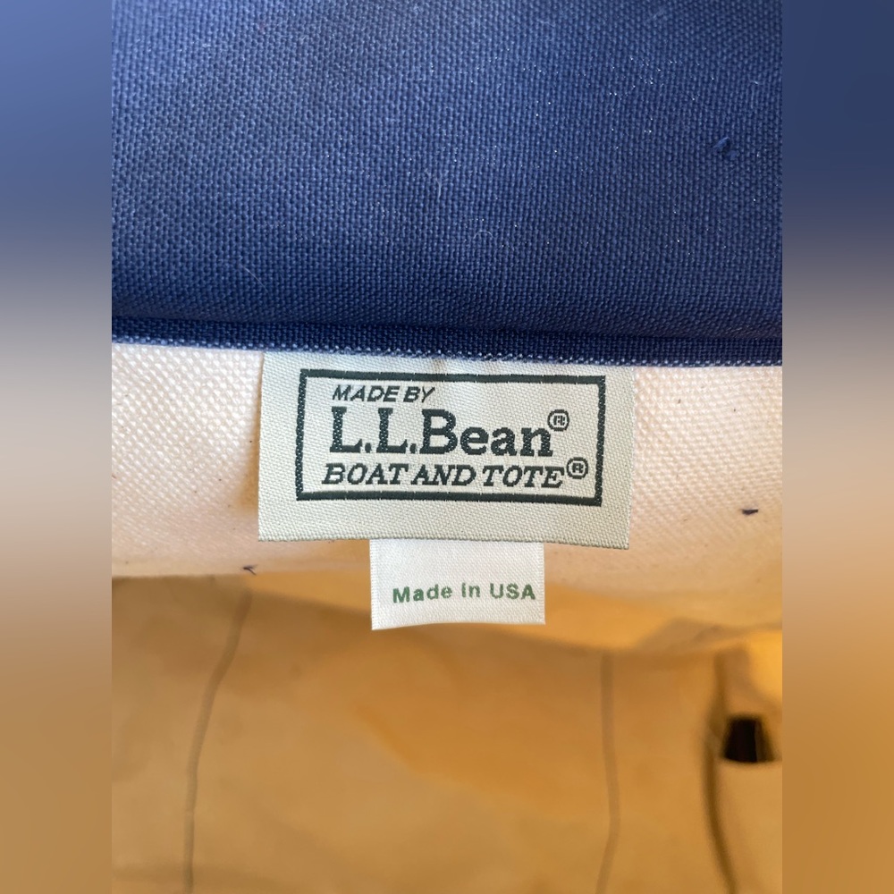 L.L. Bean Medium Boat & Tote, Natural and Navy - Picture 7 of 9